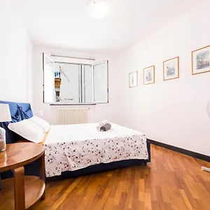 priones-apartment.hotelitalianriviera.com/